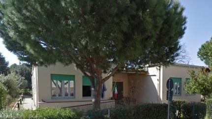 Ci sono pochi iscritti A rischio chiusura Populonia e Riotorto