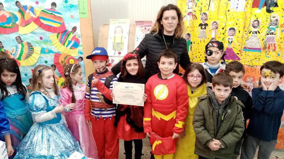 Mascherine, disegni e tanto divertimento A Capanne il Carnevale dell’Avis è un successo