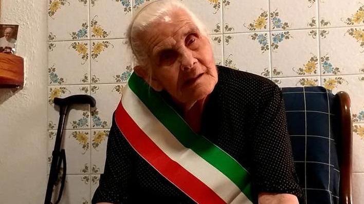 L’addio di Oniferi alla nonnina centenaria Maria Mastio 