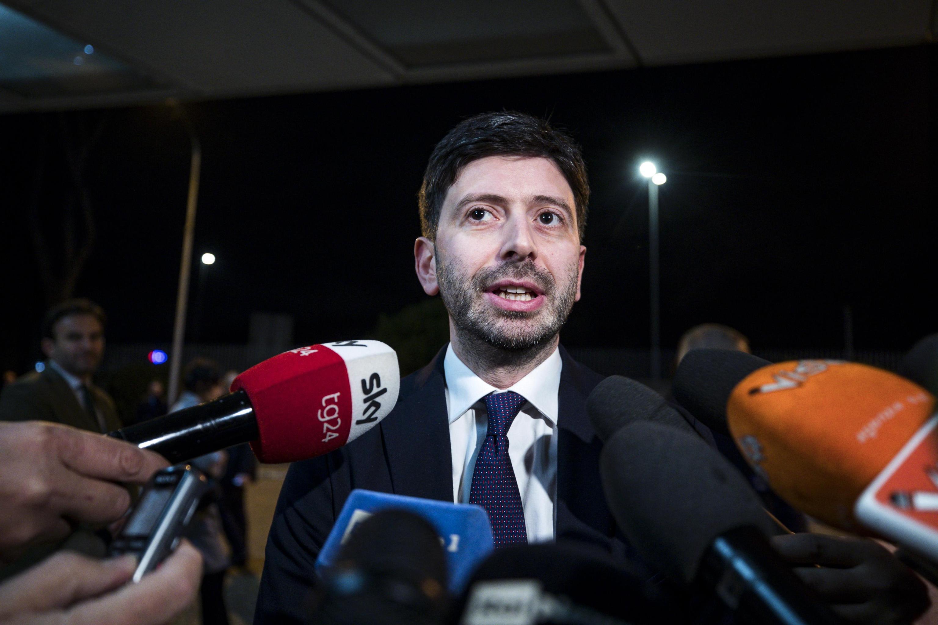 Coronavirus, il ministro: "Basta polemiche, in Toscana non ci sono problemi"