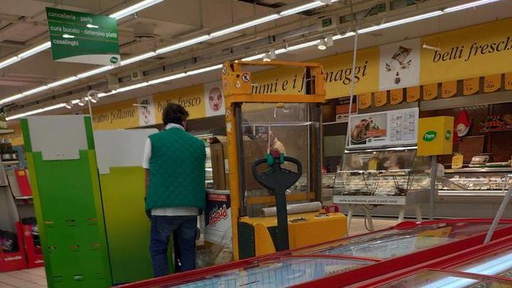 Doccia gelata per i lavoratori Pam: il supermercato chiude tra 9 giorni