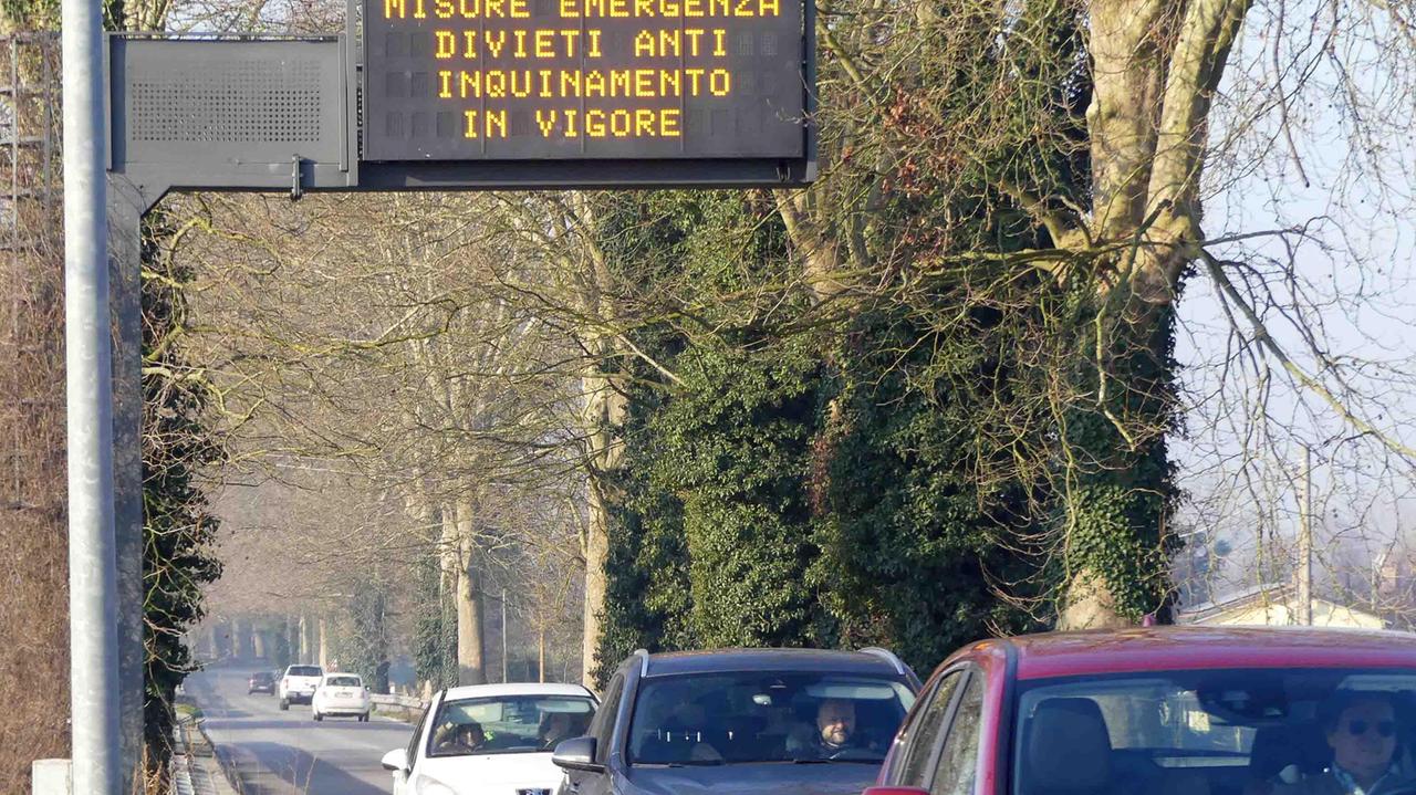 Emergenza smog a Ferrara e a Cento