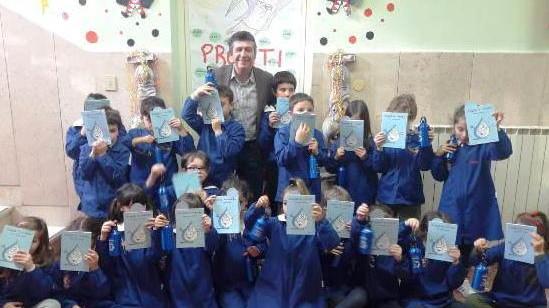 I piccoli a scuola con Gaia