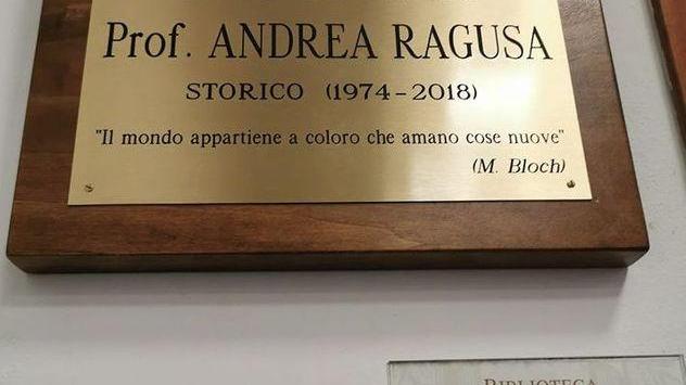 Sala lettura intitolata al professor Ragusa