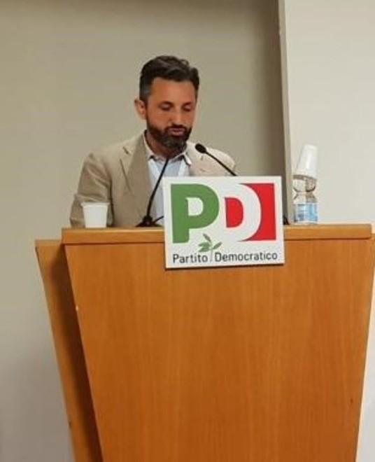 Costa lascia la segreteria del Pd il partito cerca un traghettatore 