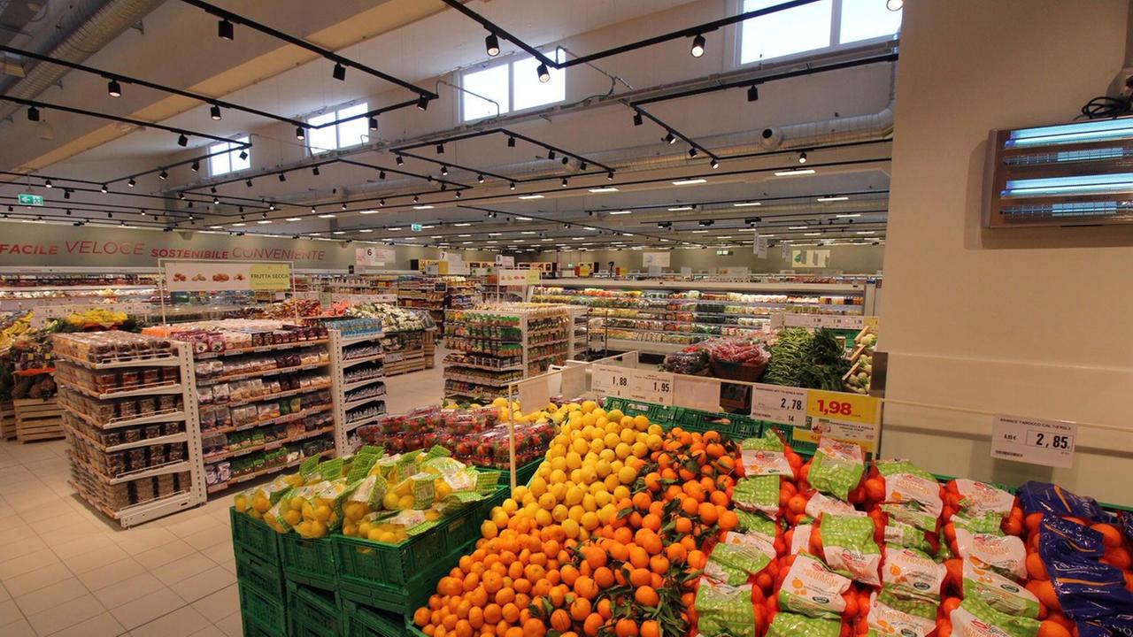 L'interno della nuova Coop in via Targetti