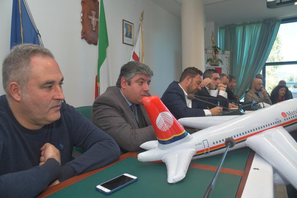 L'assessore Fasolino a Olbia: "Regione pronta per una nuova compagnia aerea"