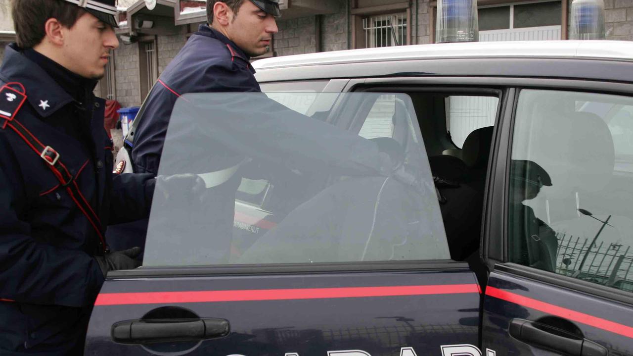 "Se non mi concedi un caffé, ti ammazzo", 35enne arrestato