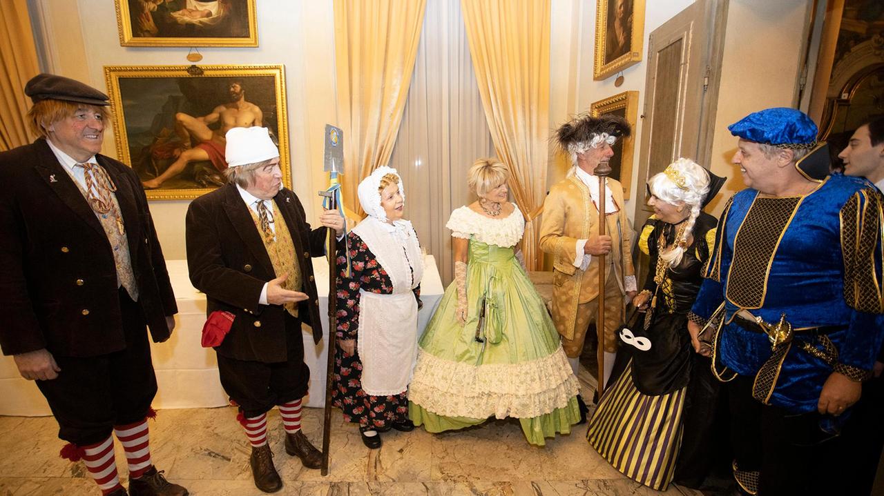 Modena. Contesse, principi e... Sandroni Il gran ballo alla corte di Muzzarelli