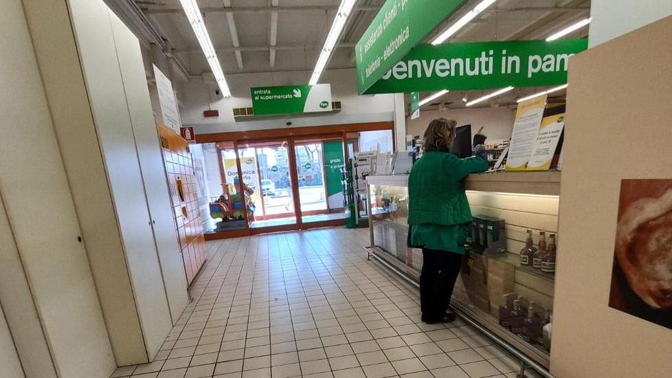 La Pam non torna indietro e trasferisce i dipendenti