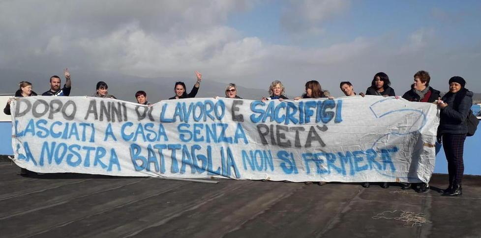 Operaie sul tetto, la Regione chiede una rapida soluzione 