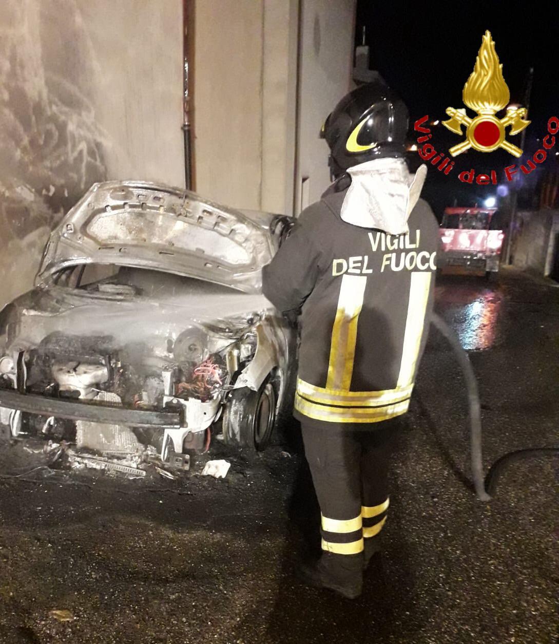 L'intervento dei vigili del fuoco di Macomer a Silanus