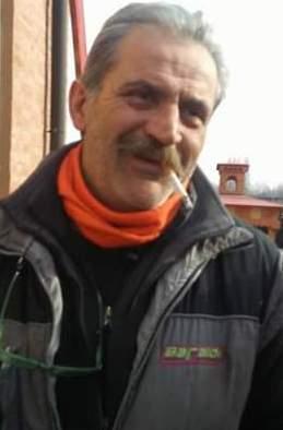 È il giorno del carnevale Sfilano tredici carri e maschere da Venezia