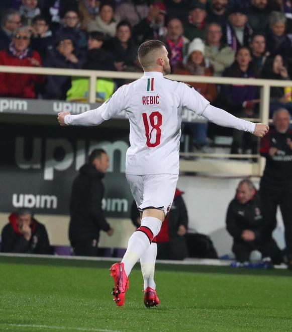 Che cuore Fiorentina: pareggio in dieci Gli sprechi del Milan nella notte di Pioli 