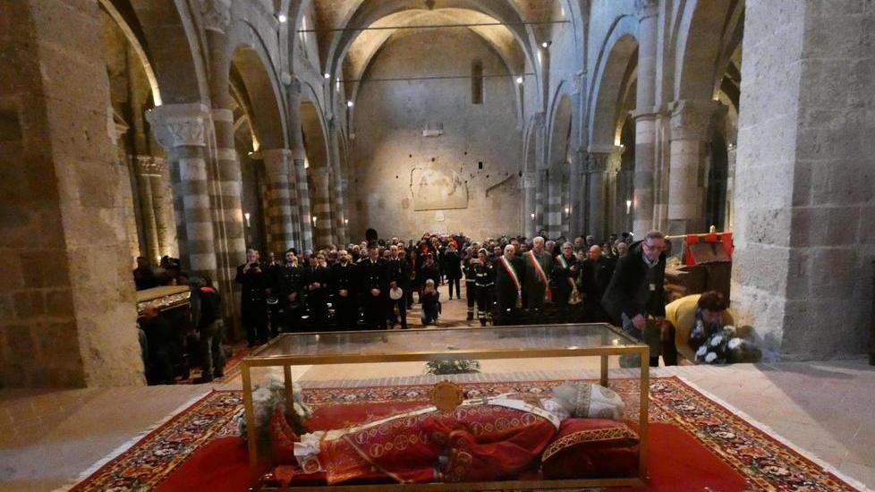 Bentornato a casa Ildebrando: Sovana in festa per il “suo” papa