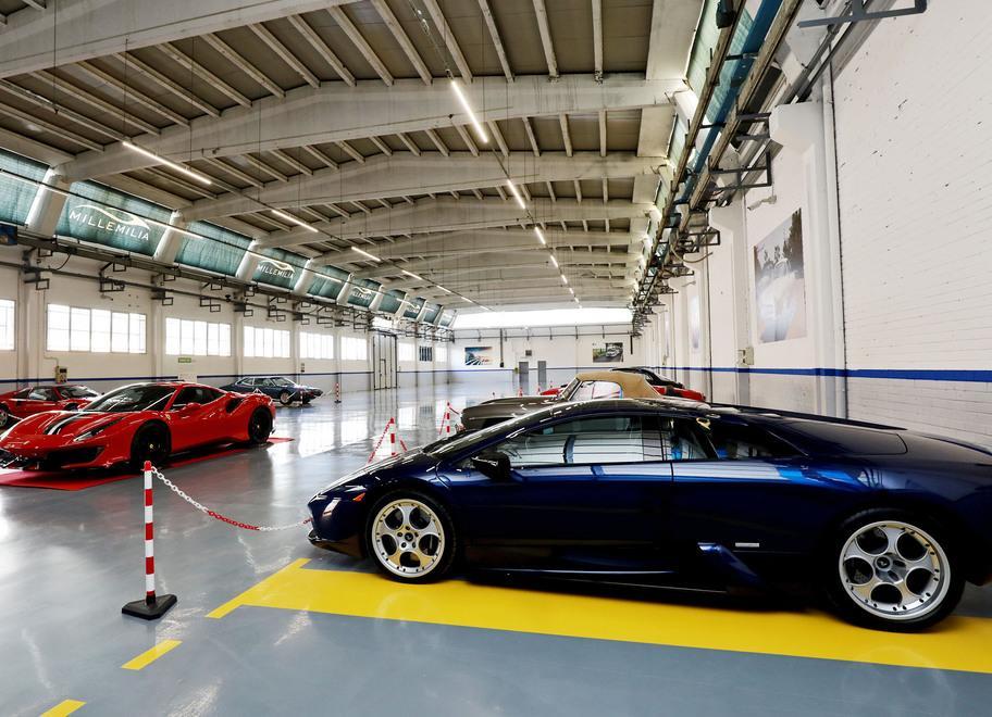 Il caveau delle auto d’epoca dove si parcheggiano i sogni 