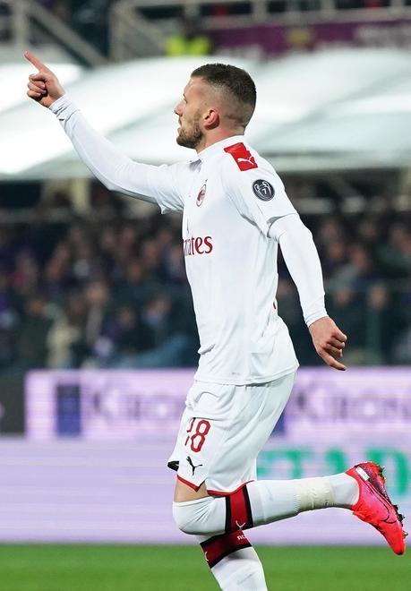 Rigore contestato nel finale E il Milan si fa rimontare