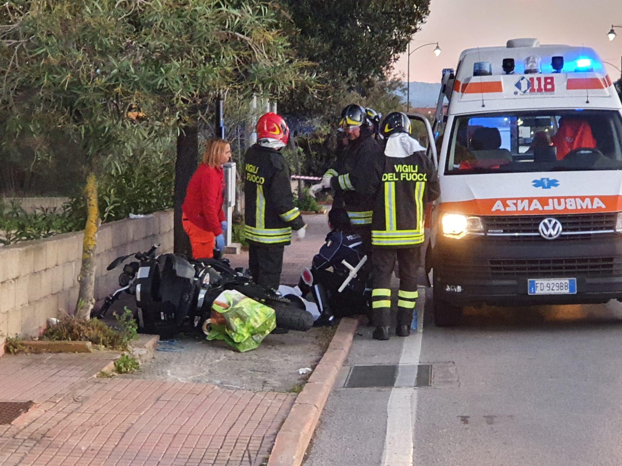 Olbia, moto contro auto: muore un 38enne