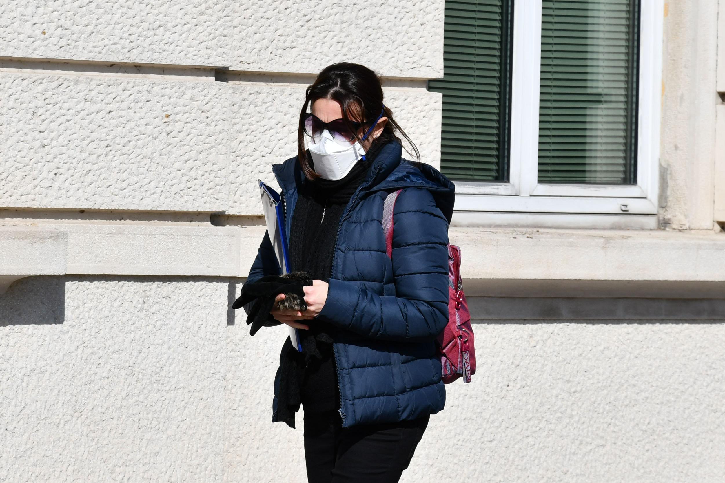 Coronavirus La Regione spiega: "Via libera agli allenamenti, corsi, mercati. Stop a partite e spettacoli con pubblico" 