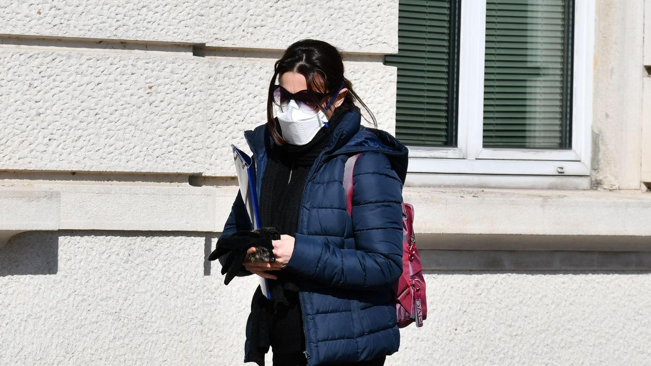 Coronavirus La Regione spiega: "Via libera agli allenamenti, corsi, mercati. Stop a partite e spettacoli con pubblico"