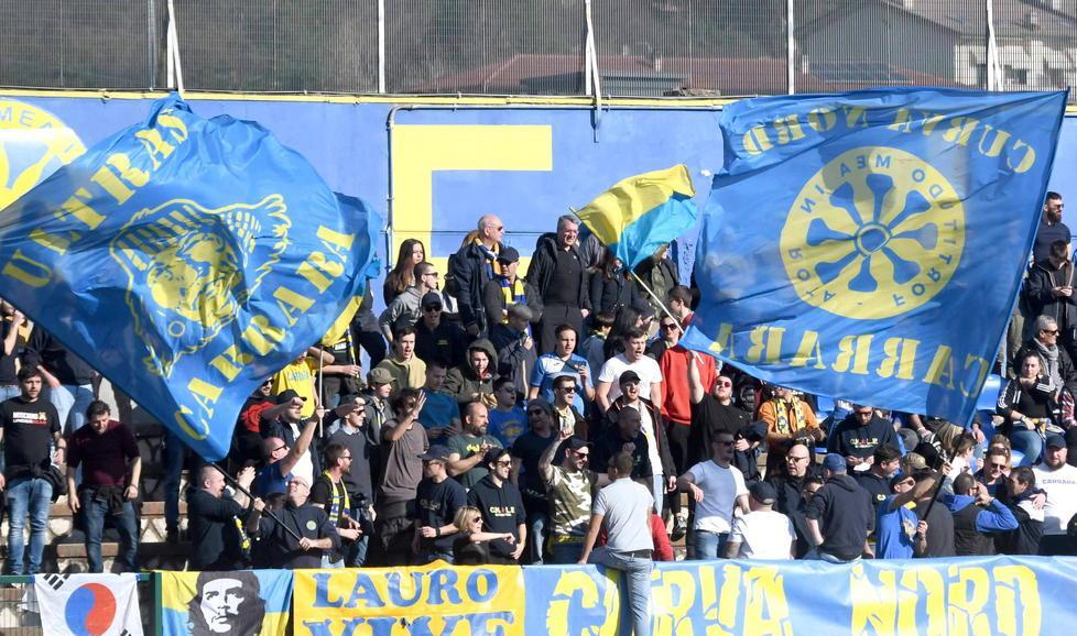 Azzurri da soli al secondo posto in classifica Per il coronavirus niente match in Lombardia 