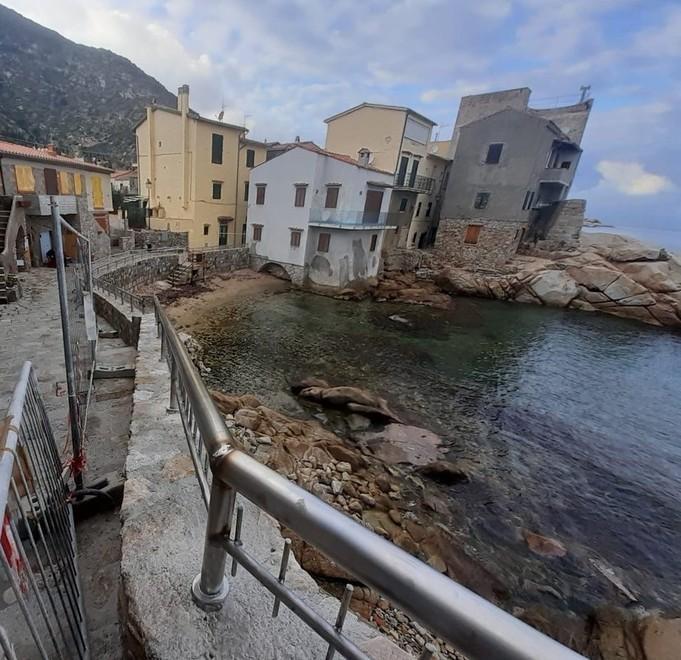 Sbarre alla cala del Saraceno Insorge anche Italia Nostra