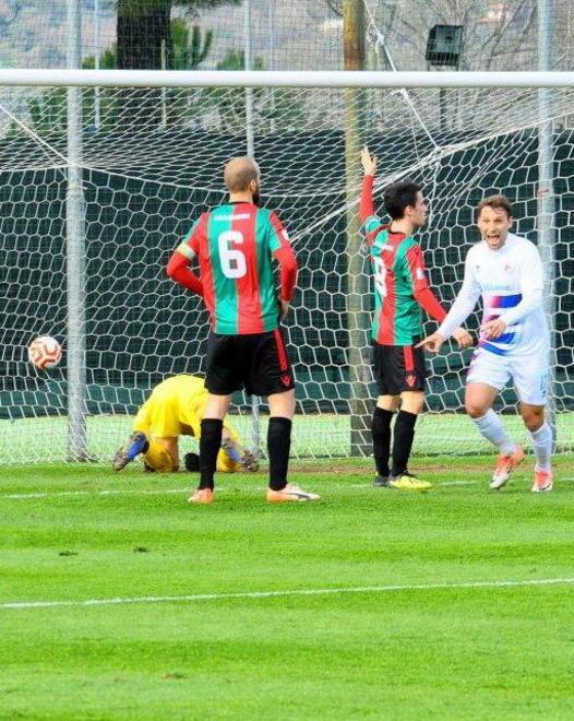 Un gol per tempo e il FolGav sorride Fermata la striscia positiva del Grassina 