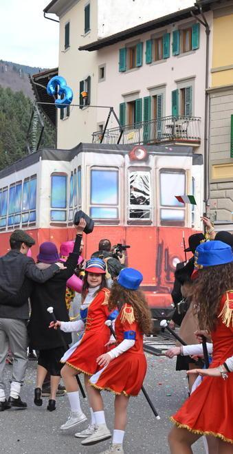 Pian degli Ontani stravince la sfida per il carro più bello del Carnevale