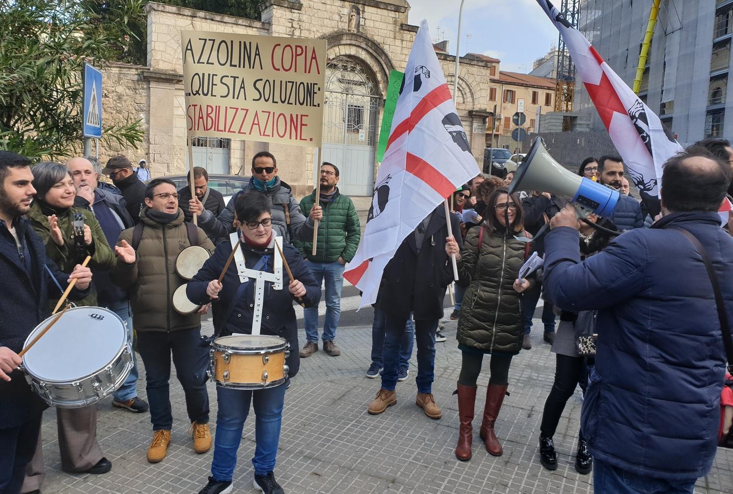 Scuola, i precari scrivono a Mattarella 