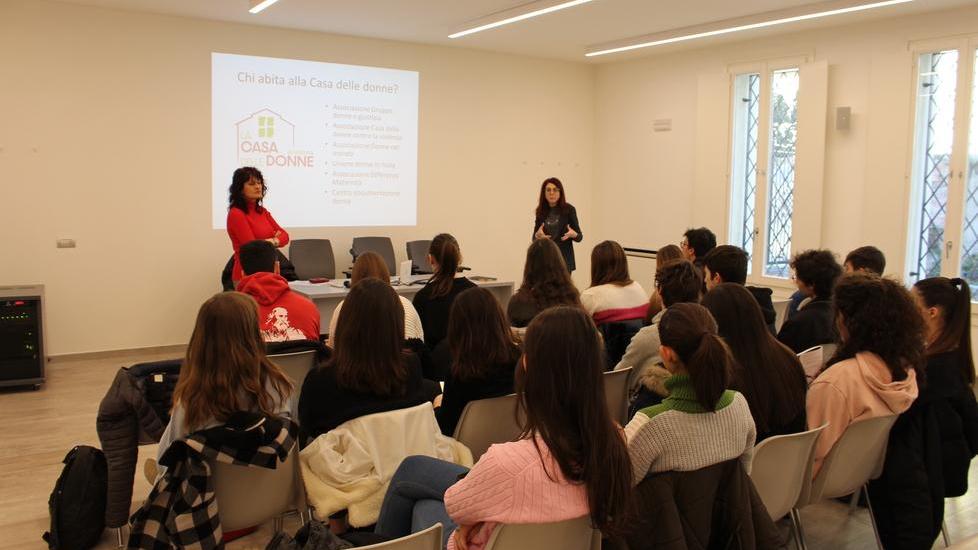 Modena. «Violenza sulle donne, per dire basta bisogna insistere sulla prevenzione»