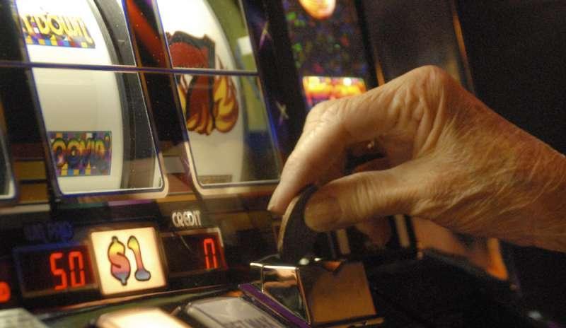 Modena. Gli esperti dell’ausl «La ludopatia è un problema che tocca tutte le fasce di età»