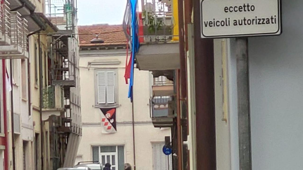 Viareggio, una strada ostaggio dei baby bulli