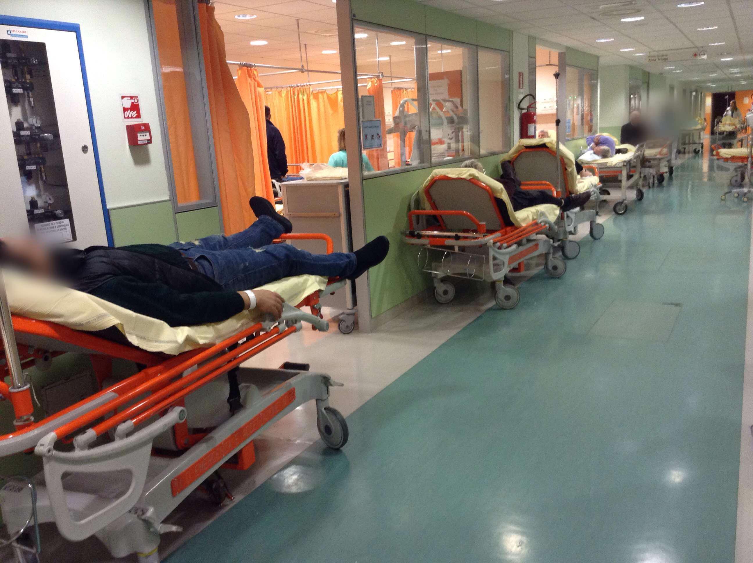 Effetto coronavirus: accessi in calo del 20% al pronto soccorso di Prato