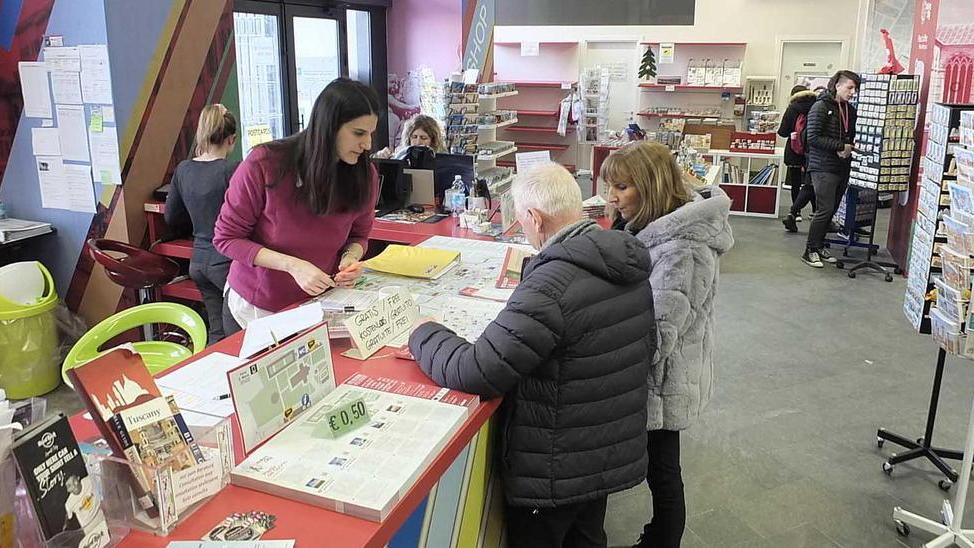 Duomo, il punto informazioni resta aperto: pronta la proroga