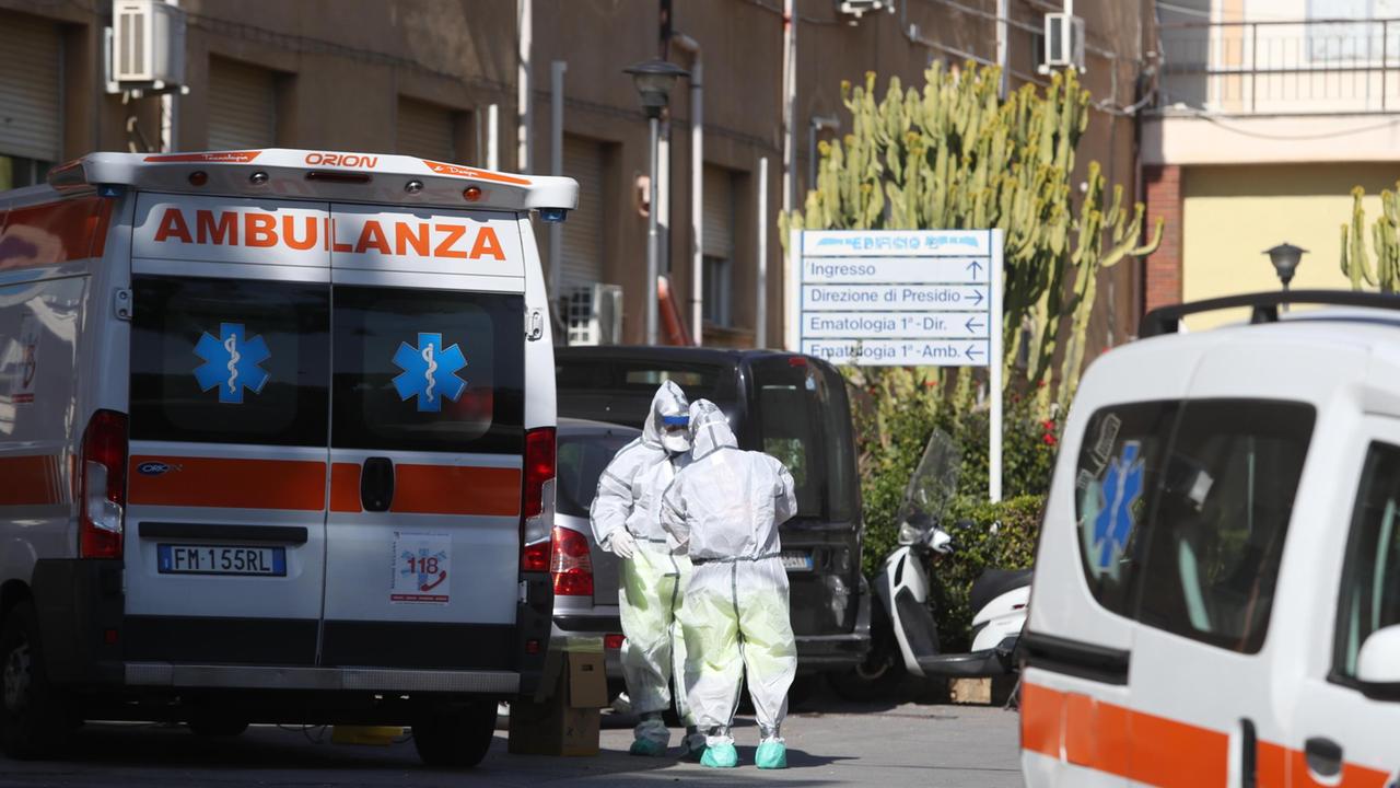 Personale sanitario impegnato sull'emergenza coronavirus