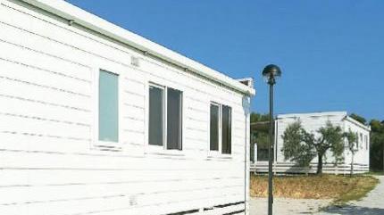 Le casette mobili restituite all’assessore