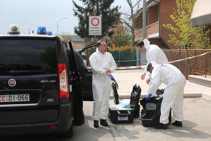 Ris al lavoro (foto ansa)