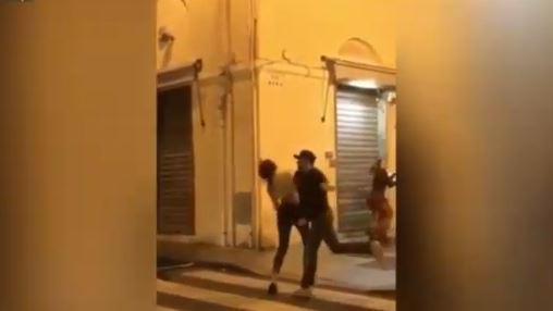 Due trans aggredite in un locale di Sassari, la denuncia del Mos