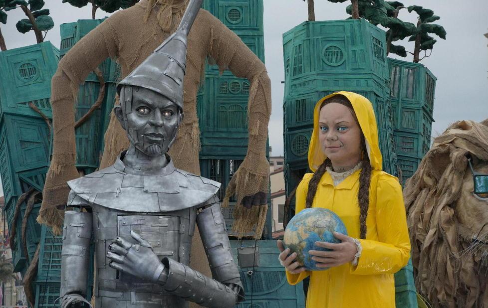Il carro di Greta Thunberg trionfa