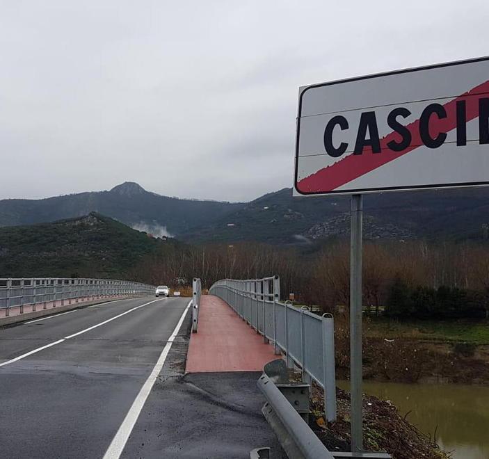 Traffico a senso alternato per sistemare le buche 