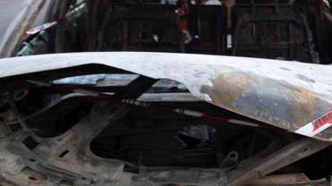 Auto a fuoco, denunciato l’ex della proprietaria