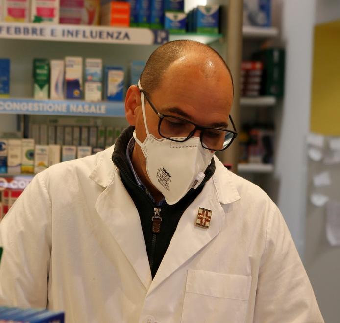Farmacisti e operatori uniti: anche a noi le nuove forniture 