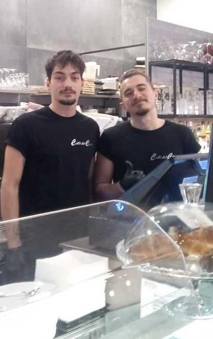 Carpi cerca normalità tra aperitivi e shopping «Il virus non cancella la voglia di star insieme»