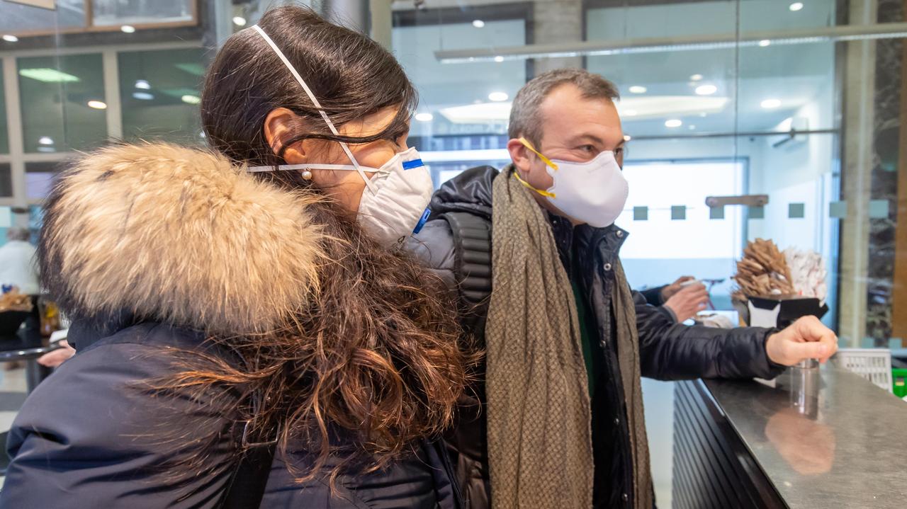 Sircana (Ausl) «Ci aspettiamo altri contagi Li stiamo cercando uno a uno»