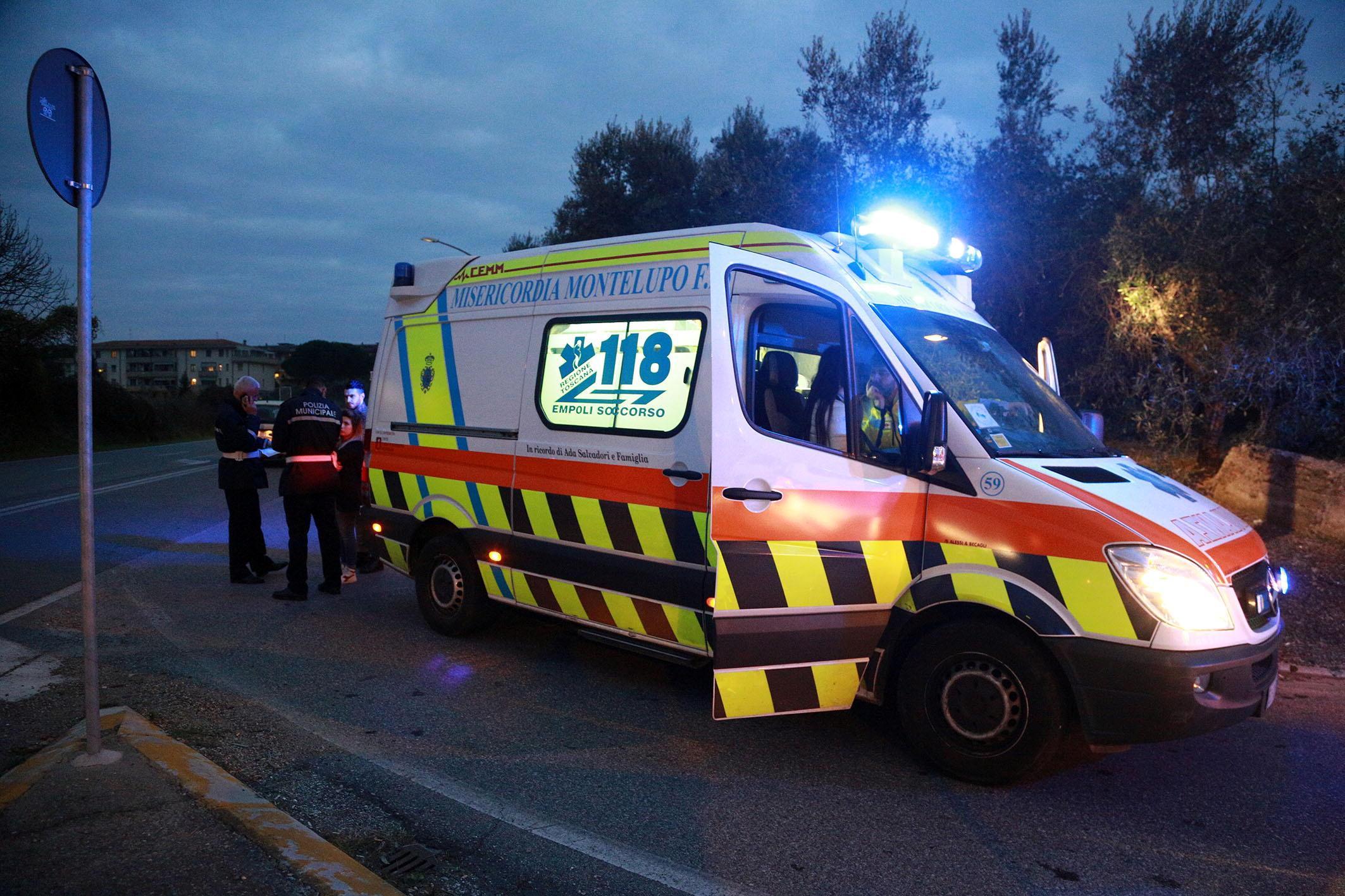Un'ambulanza della Misericordia di Montelupo