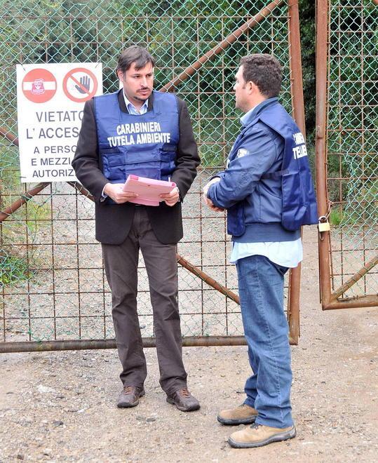 Veicoli non bonificati: autodemolitore nei guai