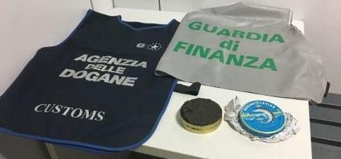 Caviale russo sequestrato in aeroporto 