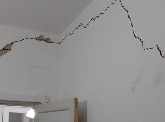 Sassari: «La casa è a pezzi e non so dove andare» 