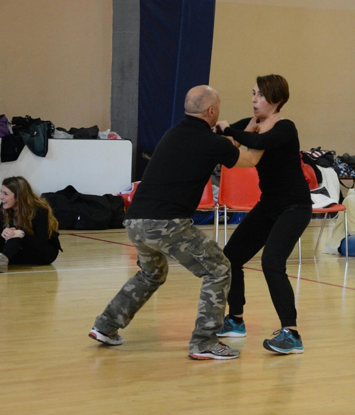 Violenza sulle donne, corso di difesa 