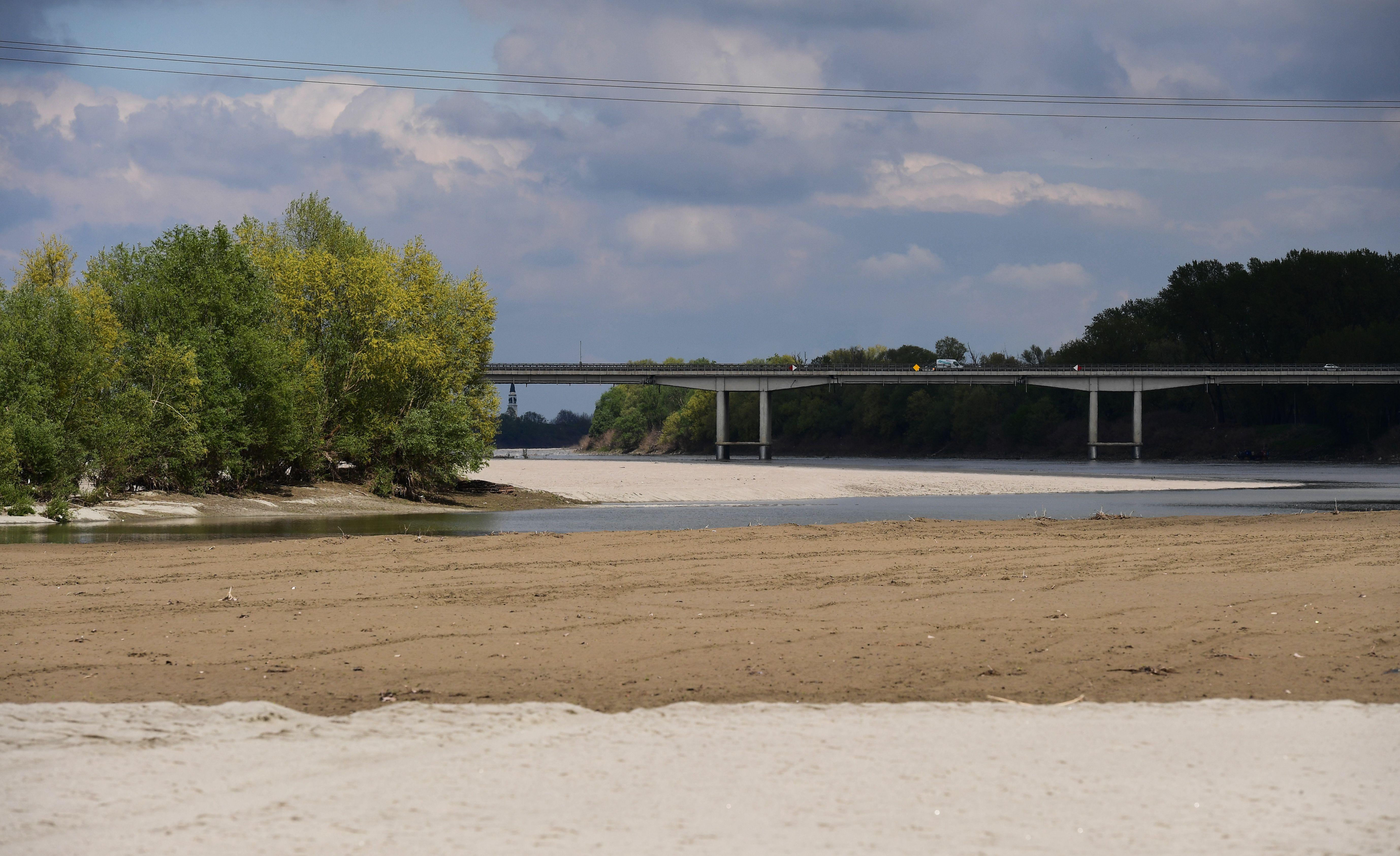 Il Po è in secca: così il clima impazzito sta mettendo in crisi il Grande Fiume